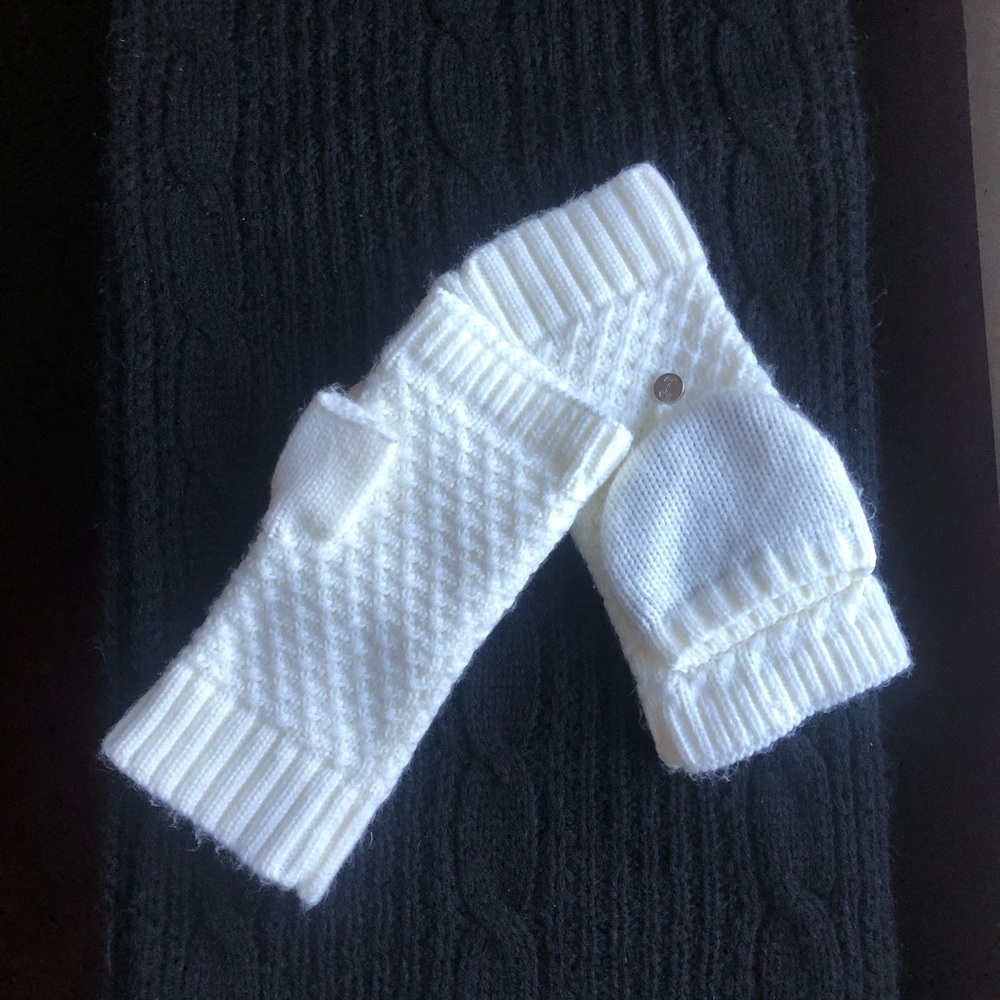 Under Armour mittens